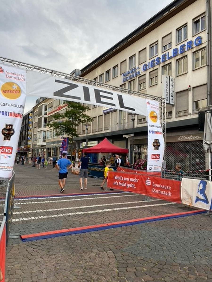 Zieleinlauf am Luisenplatz