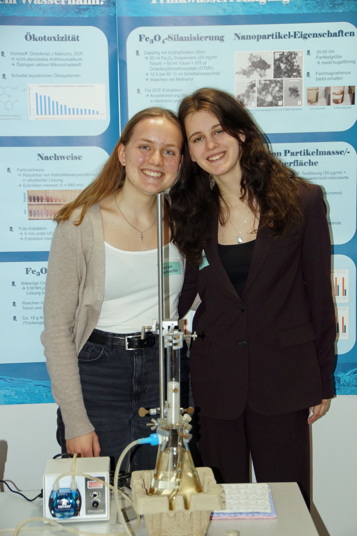 Maren und Larissa Foto Artikel